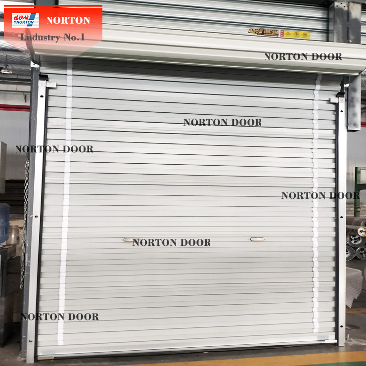 Norton Roll Up Doors boleh disesuaikan dalam pelbagai warna dan gaya.
