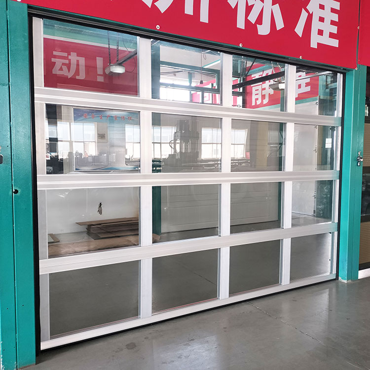 Pintu garaj telus kaca aluminium moden