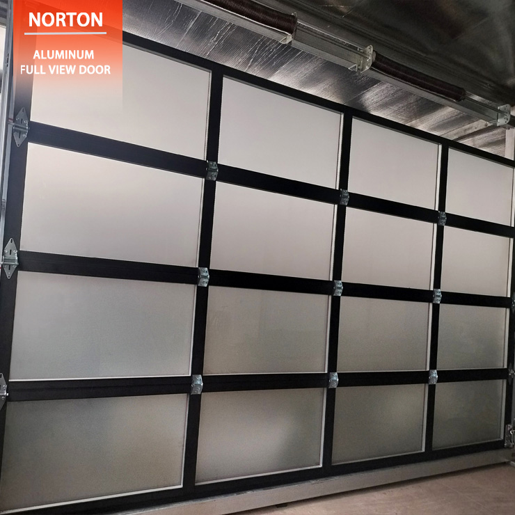Pintu garaj kaca penuh automatik moden